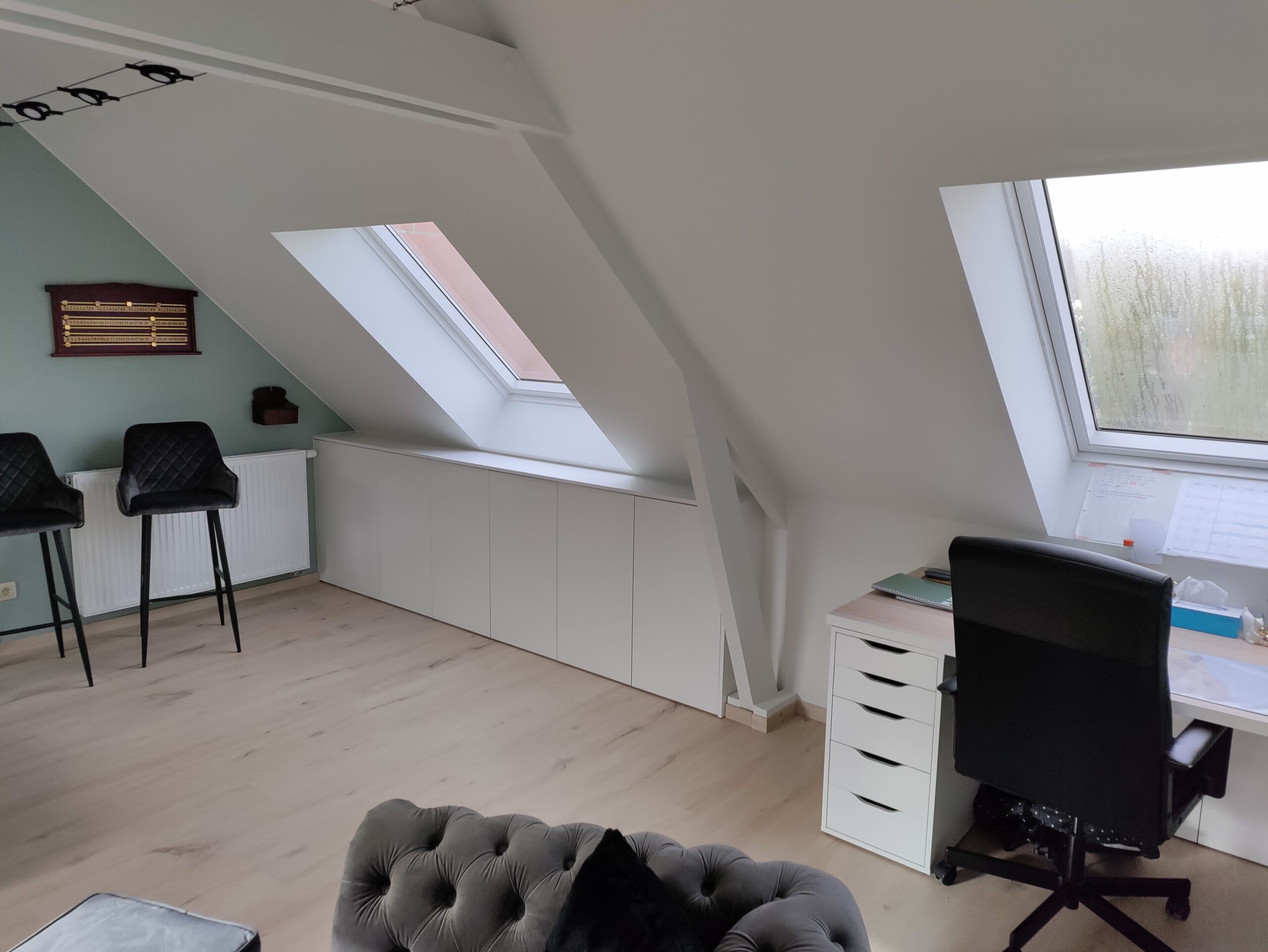 zolder renovatie met bureau